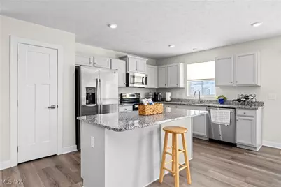 122 Eagle Circle, Amherst, OH 44001 - Photo 10