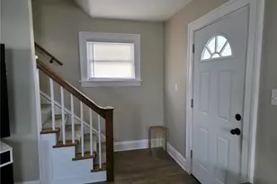 1425 Crescent Rd SW, Canton, OH 44710 - Photo 2