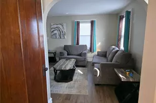 1425 Crescent Rd SW, Canton, OH 44710 - Photo 8