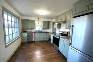 1075 Bacon Ave, East Palestine, OH 44413 - Photo 6