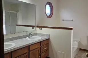 496 Helena Dr, Tallmadge, OH 44278 - Photo 16