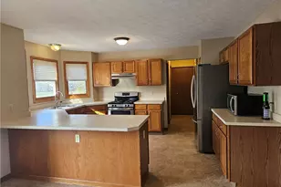 496 Helena Dr, Tallmadge, OH 44278 - Photo 6