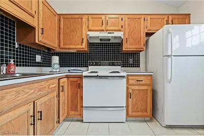 5279 Creekside Boulevard #V43, Brunswick, OH 44212 - Photo 10