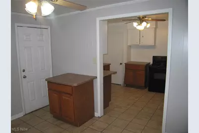 20591 Ball Avenue, Euclid, OH 44123 - Photo 6