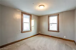 1228 Murray Ave, Akron, OH 44310 - Photo 16