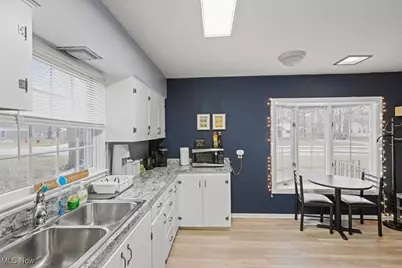 32 W Lincoln Street, Oberlin, OH 44074 - Photo 8