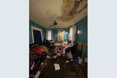 7207 Ivy Avenue, Loveland, OH 44127 - Photo 10