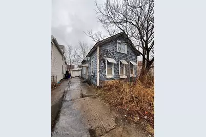 7207 Ivy Avenue, Loveland, OH 44127 - Photo 2