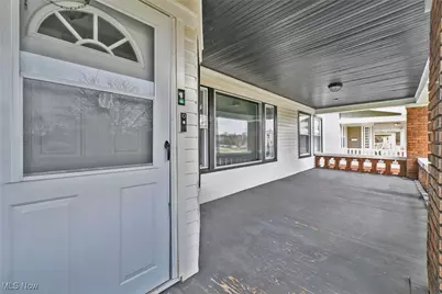 3234 Euclid Heights Boulevard #Lower, Cleveland Heights, OH 44118 - Photo 6