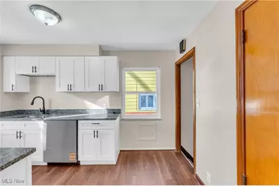 12521 Park Knoll Drive, Garfield Heights, OH 44125 - Photo 12