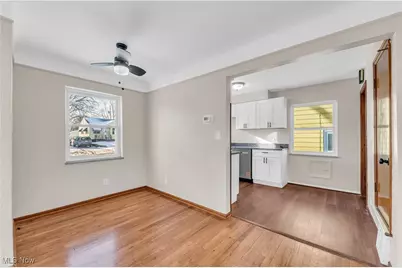 12521 Park Knoll Drive, Garfield Heights, OH 44125 - Photo 8