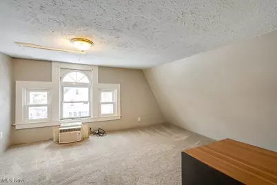 87 Hawthorne Avenue, Akron, OH 44303 - Photo 24