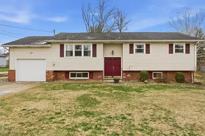 9 Oakbrook Lane, Mineral Wells, WV 26150 - Photo 1