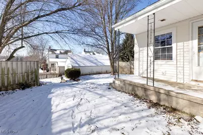 1612 Oakwood Avenue, Akron, OH 44301 - Photo 22