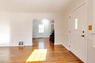 1612 Oakwood Ave, Akron, OH 44301 - Photo 8