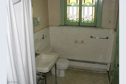 5 S Penn Avenue, Greenville Boro, PA 16125 - Photo 12