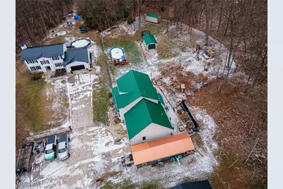 828 Green Drive, Coshocton, OH 43812 - Photo 12