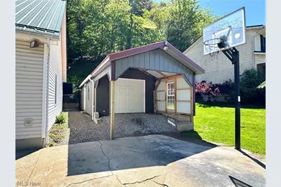 828 Green Drive, Coshocton, OH 43812 - Photo 2