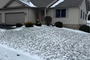 209 Aspen Dr, Dover, OH 44622 - Photo 2