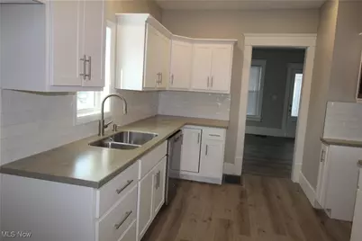 410 W Oak Street, Orrville, OH 44667 - Photo 6