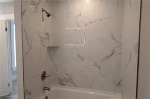 410 W Oak St, Orrville, OH 44667 - Photo 10