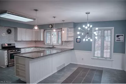428 Aqueduct Street, Akron, OH 44303 - Photo 2
