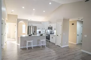 4662 Helmsworth Dr NE, Canton, OH 44714 - Photo 14