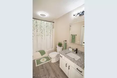 4662 Helmsworth Drive NE, Canton, OH 44714 - Photo 20