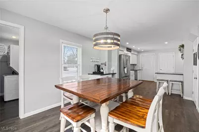 8010 Baumhart Road, Amherst, OH 44001 - Photo 10