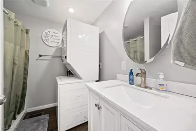 8010 Baumhart Road, Amherst, OH 44001 - Photo 18