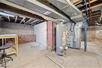 8010 Baumhart Road, Amherst, OH 44001 - Photo 32