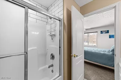 9685 Campton Ridge Drive, Chardon, OH 44024 - Photo 34