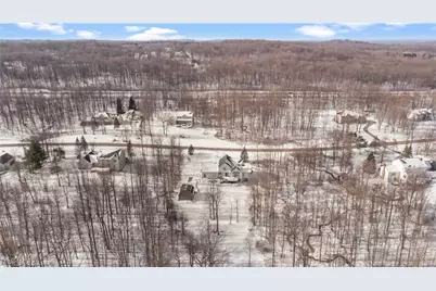 9685 Campton Ridge Drive, Chardon, OH 44024 - Photo 50