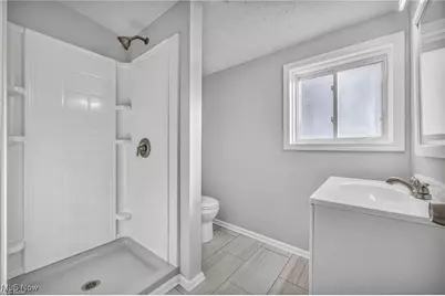 1566 Winchester Avenue, Oakwood, OH 44107 - Photo 20