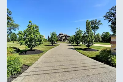 32894 Lake Road, Avon Lake, OH 44012 - Photo 24