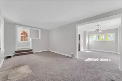 945 Nela View Road, Cleveland Heights, OH 44112 - Photo 8