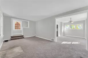 945 Nela View Rd, Cleveland Heights, OH 44112 - Photo 8