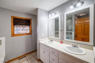 195 N Bruce St, Little Hocking, OH 45742 - Photo 14