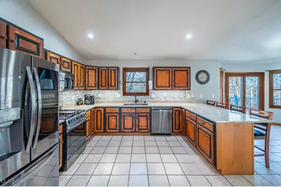 195 N Bruce Street, Little Hocking, OH 45742 - Photo 6