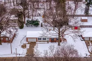 407 Marviel Dr, Fairlawn, OH 44333 - Photo 4