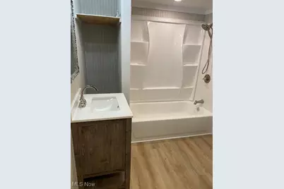 81 Helen Street, Barberton, OH 44203 - Photo 10