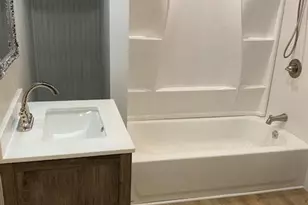 81 Helen St, Barberton, OH 44203 - Photo 10