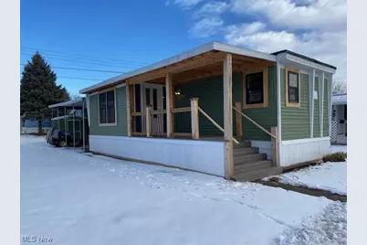 81 Helen Street, Barberton, OH 44203 - Photo 2