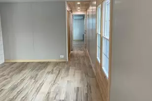 81 Helen St, Barberton, OH 44203 - Photo 8