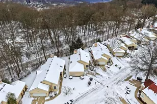 1340 Village Dr, Akron, OH 44313 - Photo 38