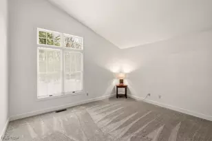 1340 Village Dr, Akron, OH 44313 - Photo 22