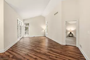 1340 Village Dr, Akron, OH 44313 - Photo 8