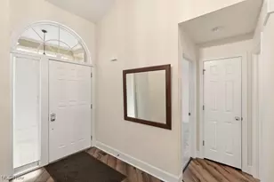 1340 Village Dr, Akron, OH 44313 - Photo 4