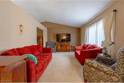 6167 Redford Road NW, North Canton, OH 44720 - Photo 4