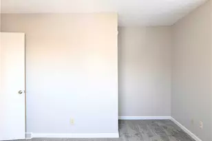 1327 15th St NW, Canton, OH 44703 - Photo 10